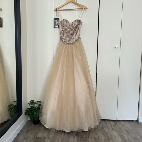 Mac Duggal Golden Gown - Picture 4 of 11